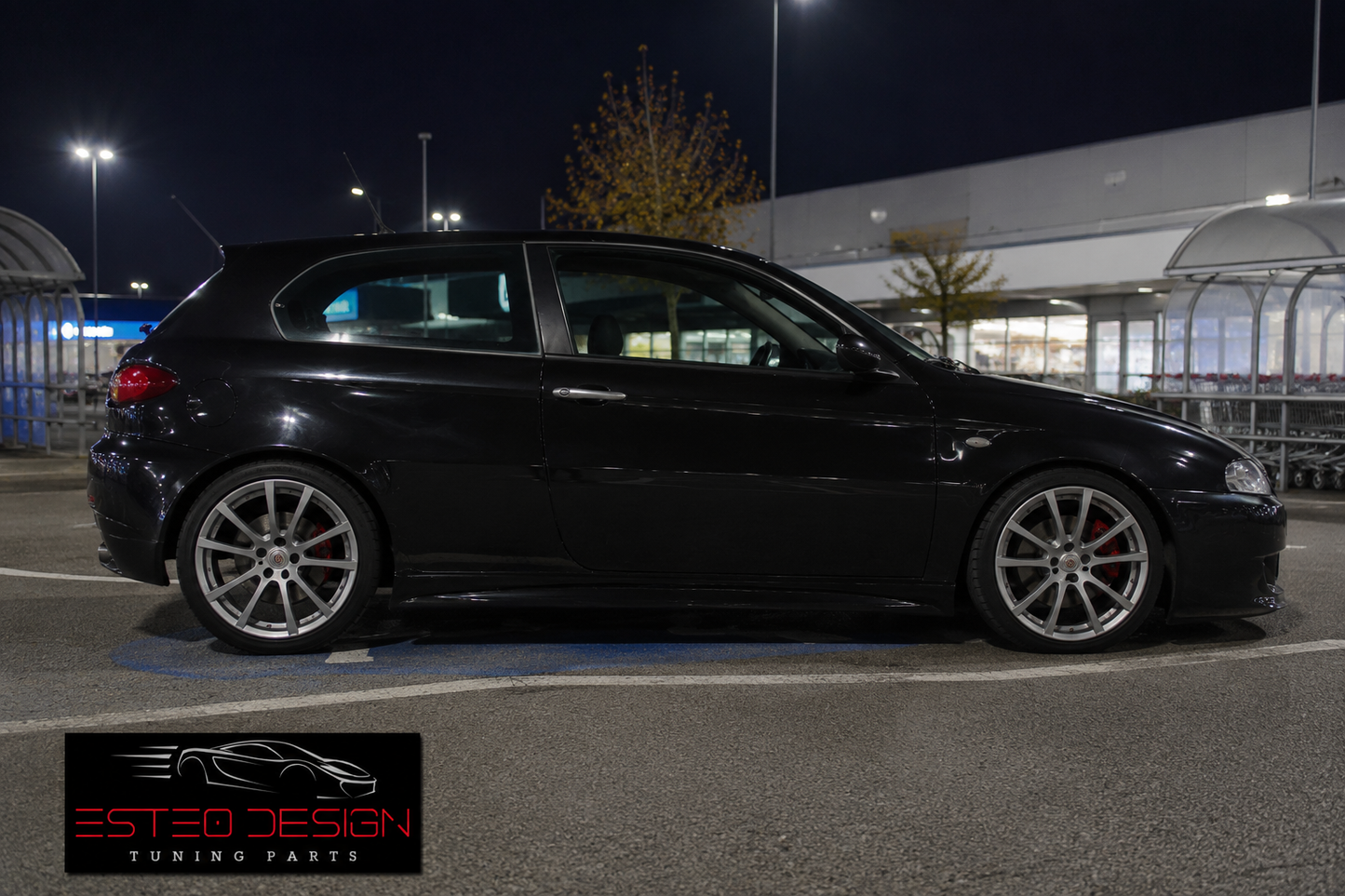 Minigonne Laterali ABS – Alfa Romeo 147 – Stile Garbino Nero Opaco
