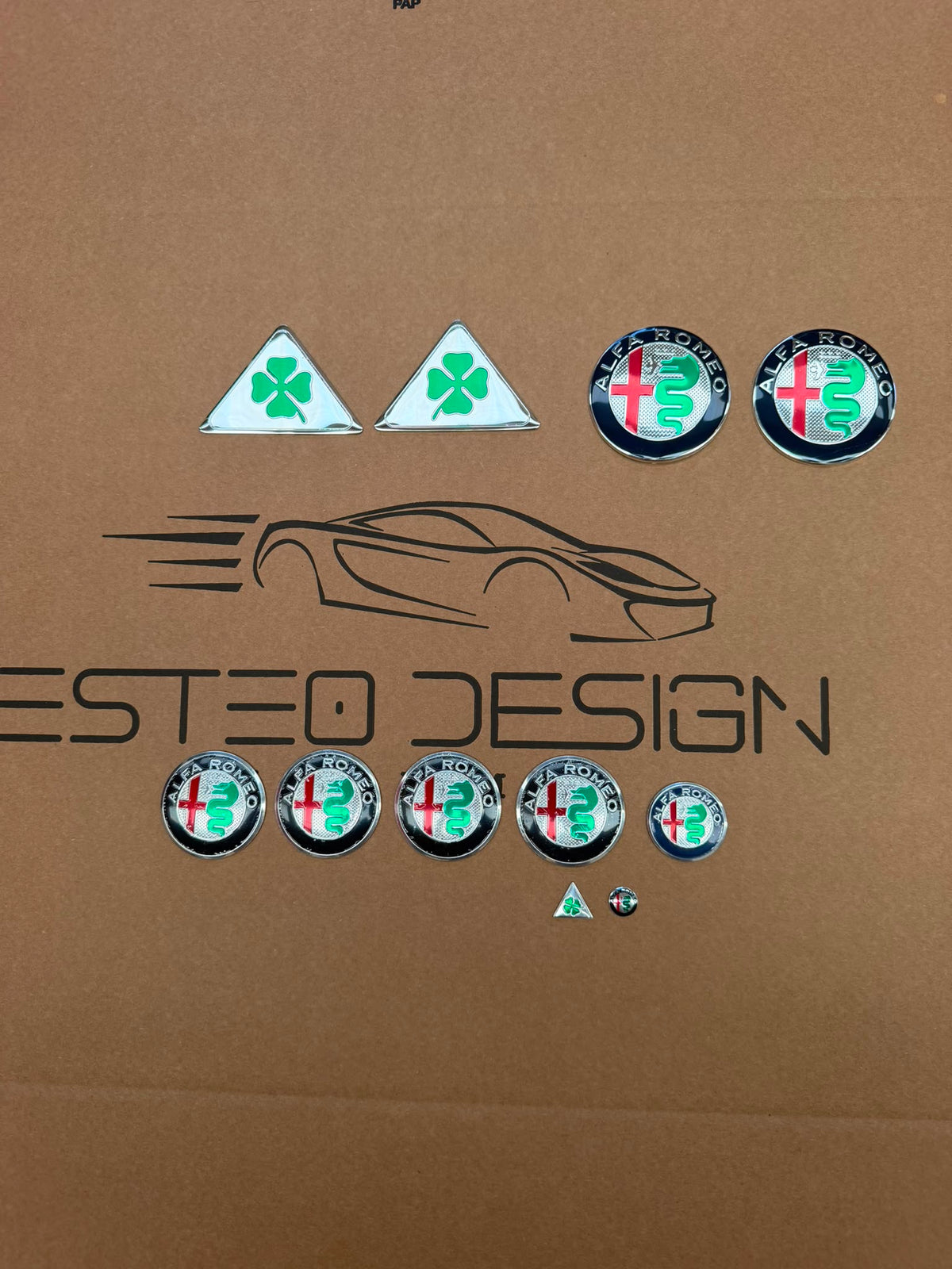 LOGHI/STEMMI ALFA ROMEO CLASSIC 11 PEZZI LOGHI RUOTE DIAMETRO 50 MM PER MITO,147