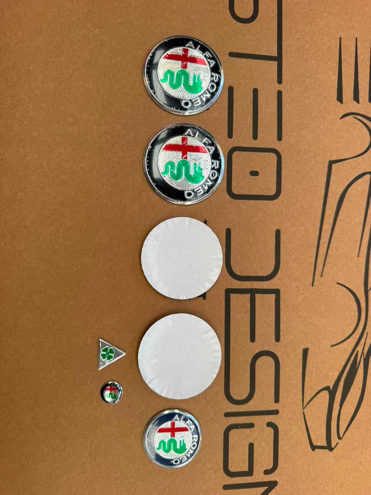GRIGLIA /SCUDO  ALFA ROMEO GIULIETTA NERO LUCIDO CON LOGHI CLASSIC 2010-2020