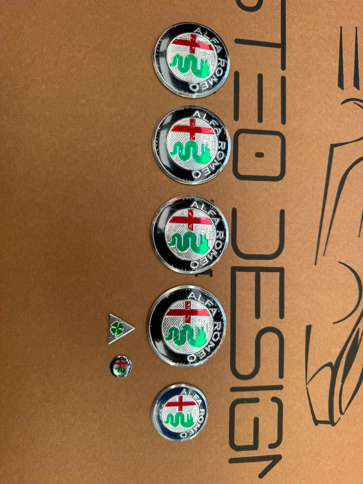 GRIGLIA /SCUDO  ALFA ROMEO GIULIETTA NERO LUCIDO CON LOGHI CLASSIC 2010-2020