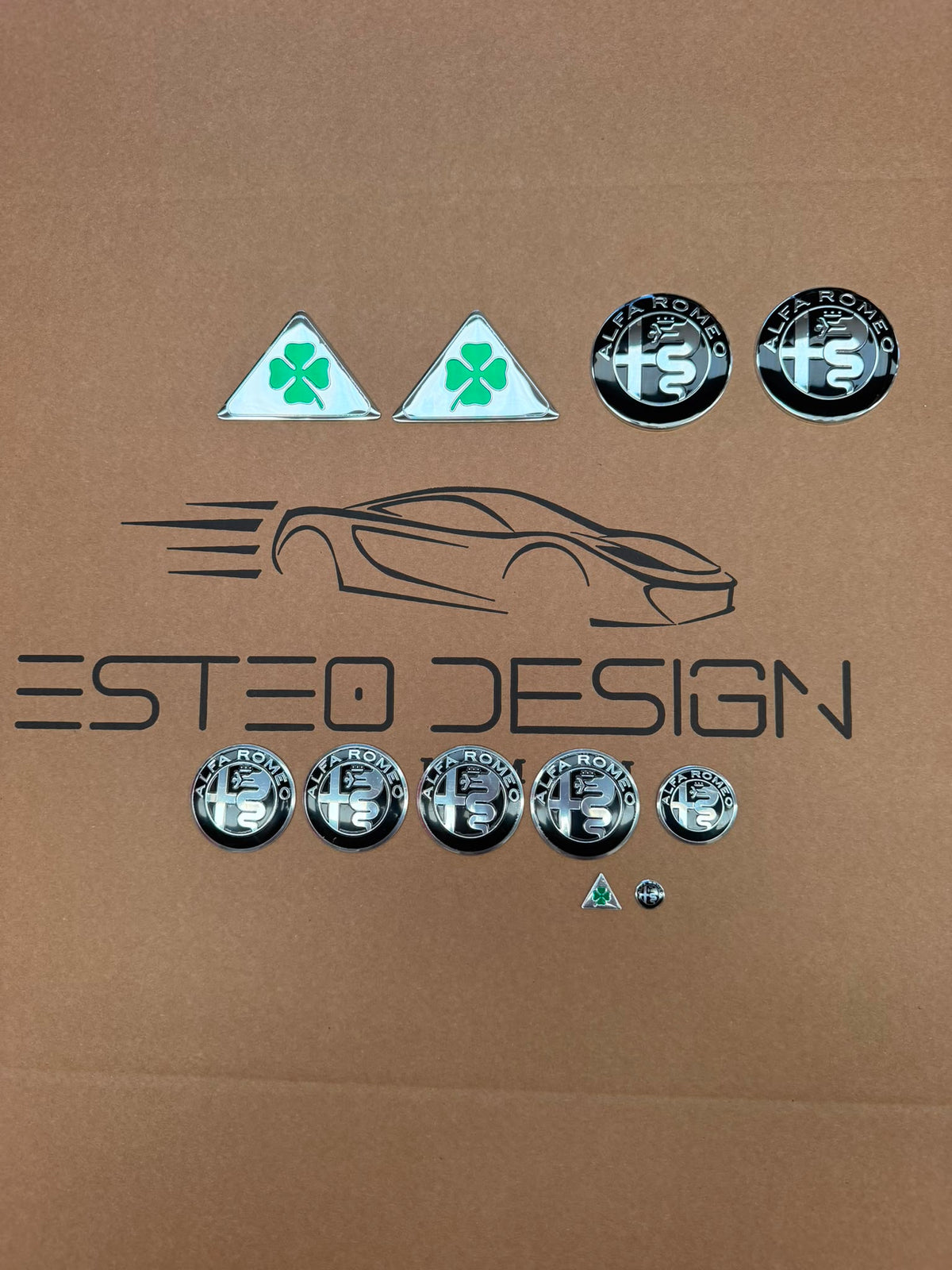 LOGHI/STEMMI ALFA ROMEO NERO ARGENTO 11 PEZZI LOGHI RUOTE DIAMETRO 50 MM