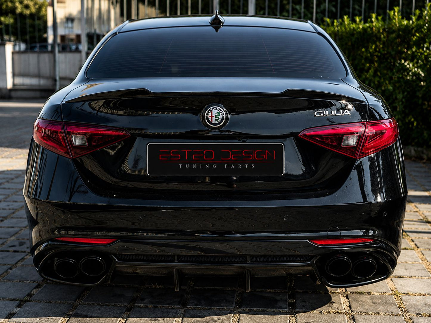 Alfa Romeo Giulia Base con diffusore posteriore stile Quadrifoglio
