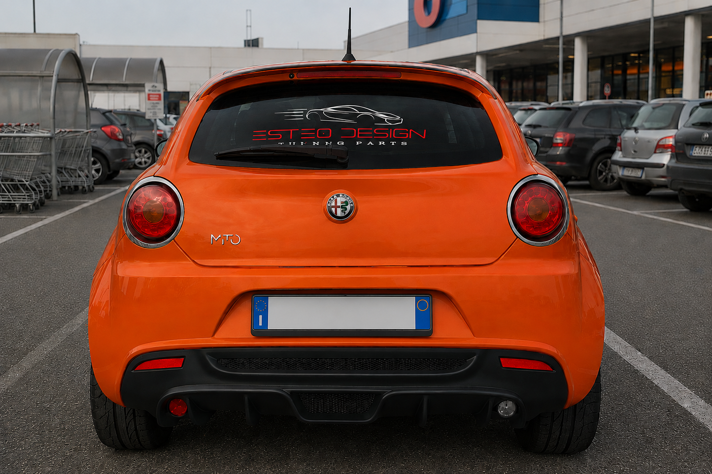 Alfa Romeo MiTo con diffusore posteriore nero opaco e LED