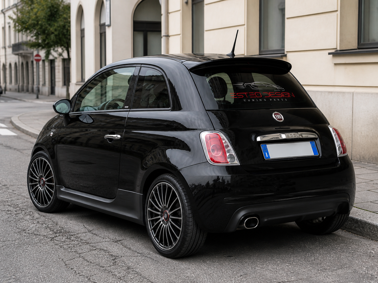 Fiat 500 Sport con minigonne laterali in ABS montate
