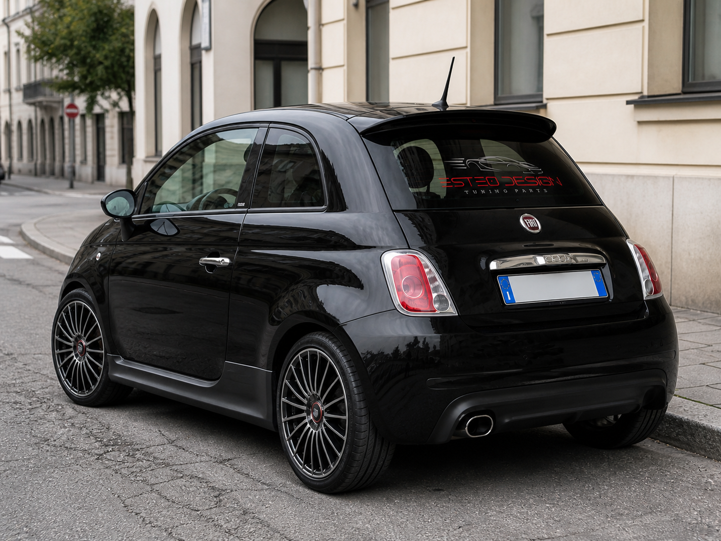 Fiat 500 Sport con minigonne laterali in ABS montate