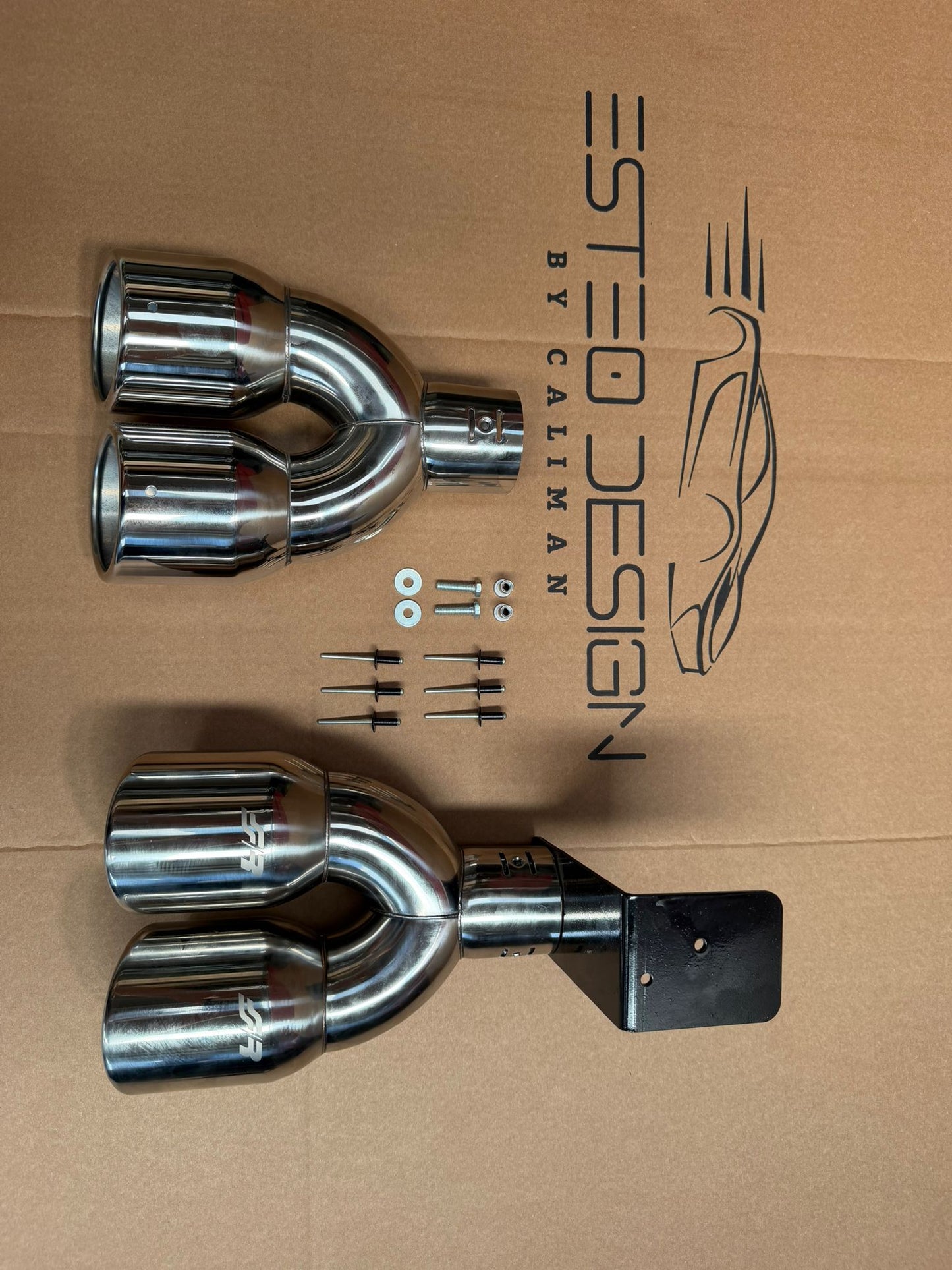 Kit supporto scarico destro Alfa Romeo Giulietta con terminali TRX59
