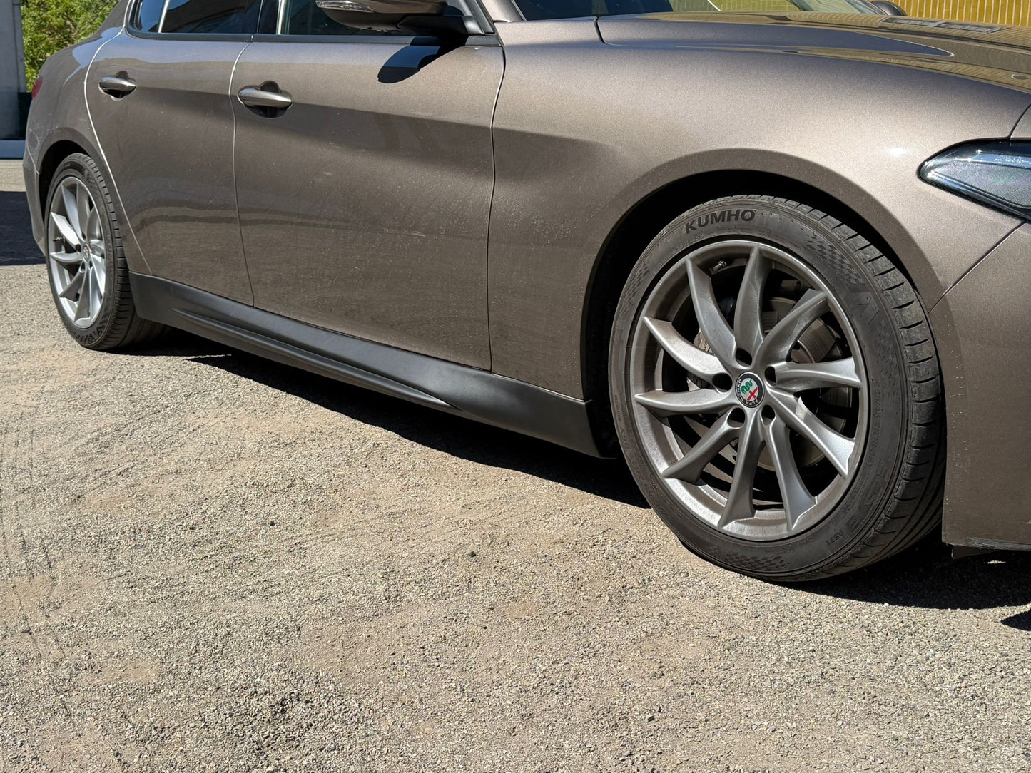 Dettaglio laterale minigonne ABS Alfa Romeo Giulia