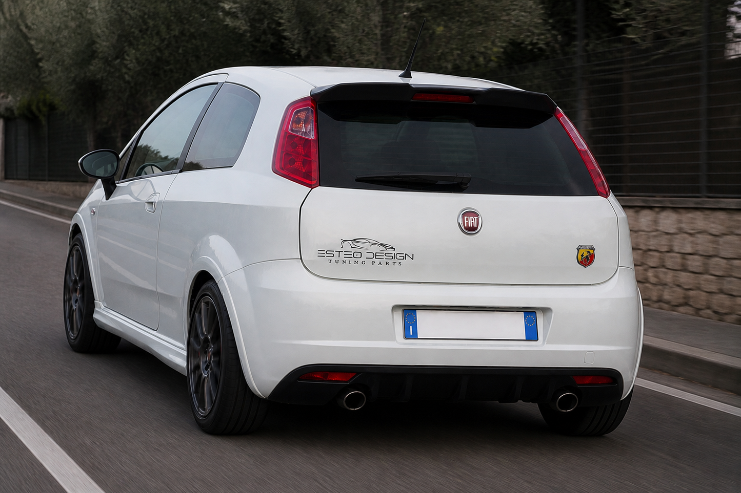 Spoiler stile Abarth montato su Fiat Punto Evo