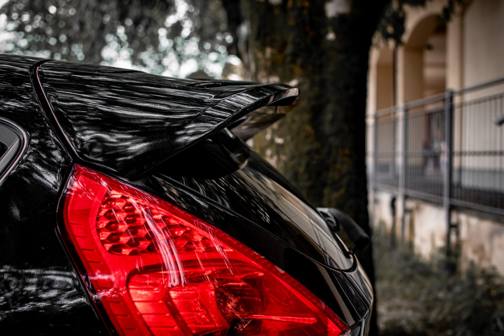 Spoiler posteriore Ford Fiesta ST MK7 montato sulla vettura